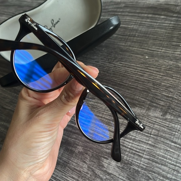 RayBan glasses - Picture 3 of 6